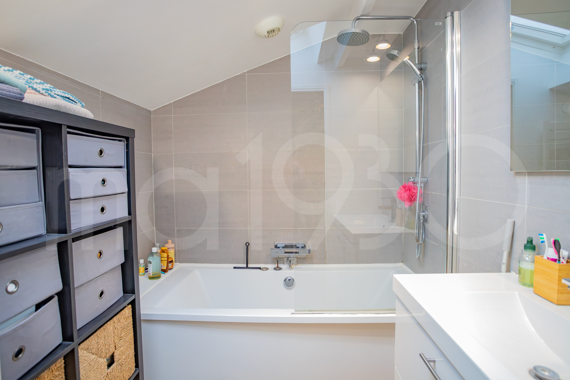 photo_1678b1f4bfde5a3af608dd951dd5321b