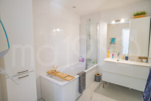 photo_3b3e0bab7e1134bf182a427b0783c493