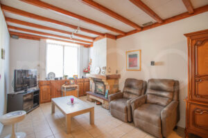 photo_cb69855676aaa39b0e0489781f2e6a86