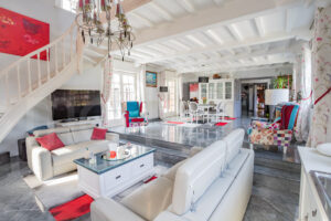 photo_377e9cfaa7bdcca63a5c75c0c7b1a2c3